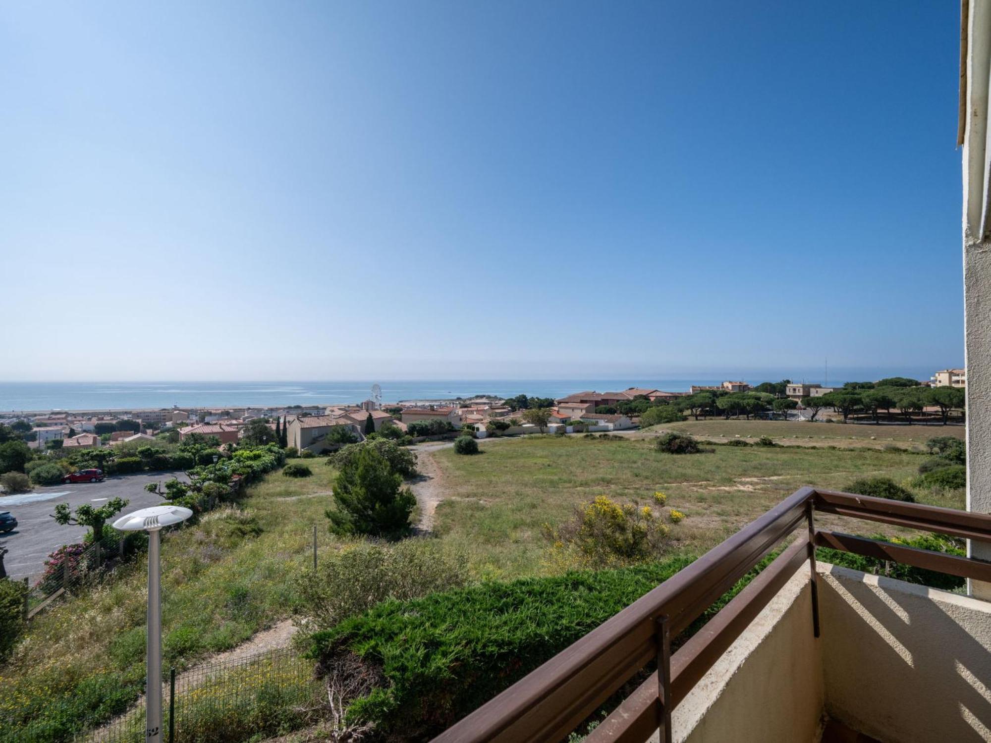 Apartment Les Eaux Vives 1 & 2-2 By Interhome Saint-Pierre-la-Mer  المظهر الخارجي الصورة